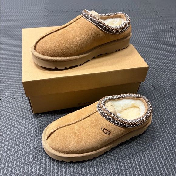 UGG Shoes - UGG - Chestnut Tasman Slippers
